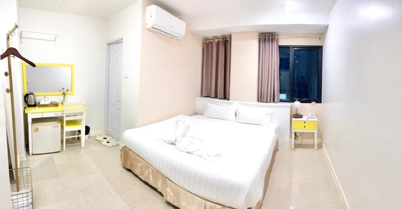 Abcyq Hotel Bangkok Exteriör bild