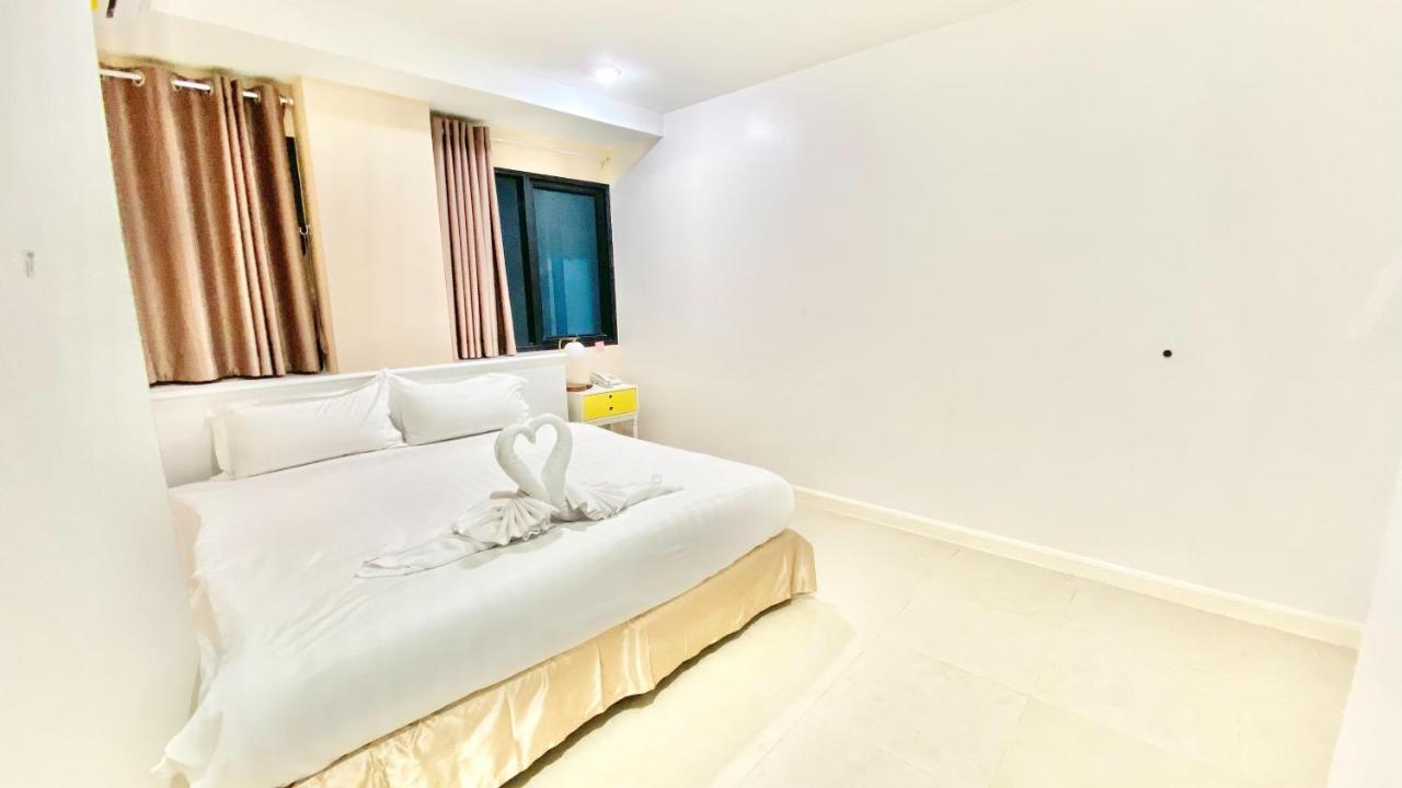 Abcyq Hotel Bangkok Exteriör bild